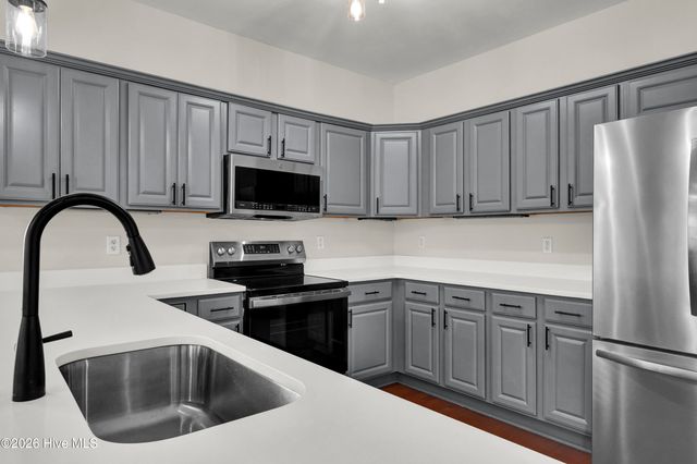 405 S 6th Street 4, Wilmington, NC 28401