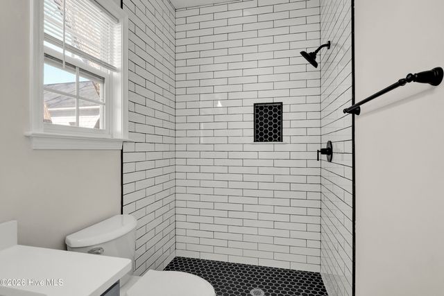 405 S 6th Street 4, Wilmington, NC 28401