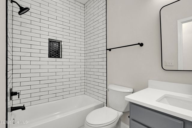 405 S 6th Street 4, Wilmington, NC 28401