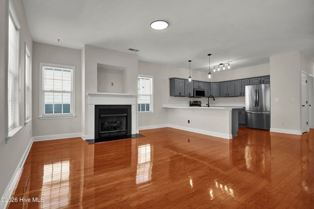 405 S 6th Street 4, Wilmington, NC 28401