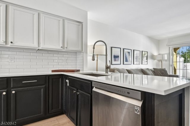 355 Ellen Ln, Bridgewater Twp., NJ 08807