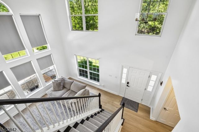355 Ellen Ln, Bridgewater Twp., NJ 08807