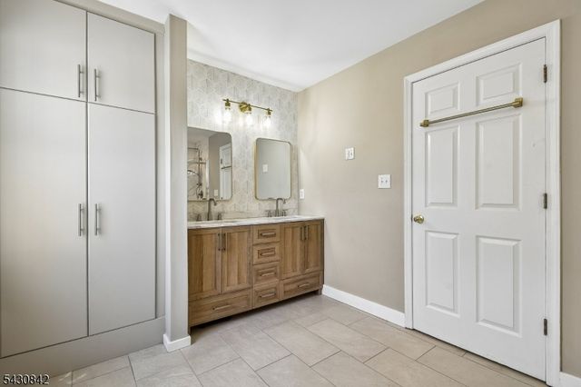 355 Ellen Ln, Bridgewater Twp., NJ 08807
