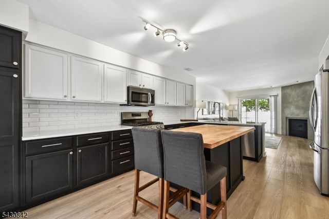 355 Ellen Ln, Bridgewater Twp., NJ 08807
