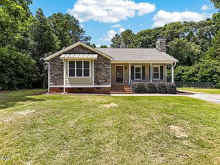 211 Deep Pool Court, Benson, NC 27504