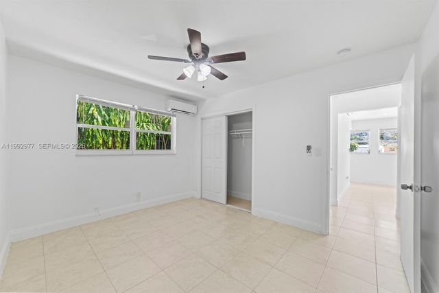 2457 NE 183rd St 2457, North Miami Beach, FL 33160