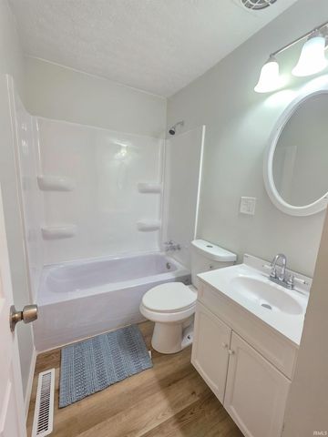 1809 Mcconnell Avenue, Evansville, IN 47714