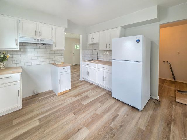 1809 Mcconnell Avenue, Evansville, IN 47714
