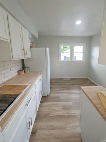 1809 Mcconnell Avenue, Evansville, IN 47714
