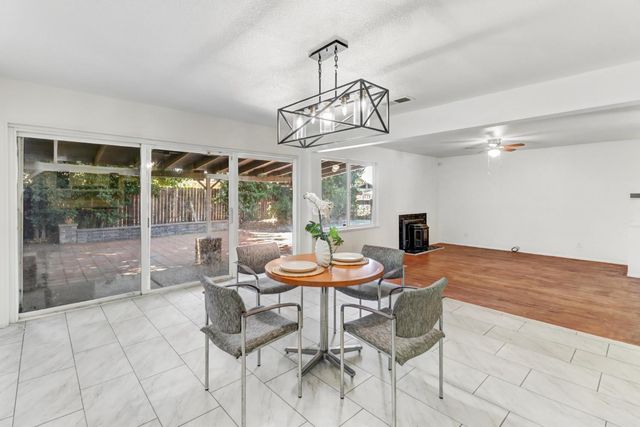 8046 Grandstaff, Sacramento, CA 95823