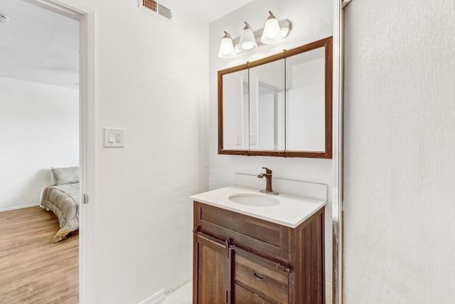 8046 Grandstaff, Sacramento, CA 95823