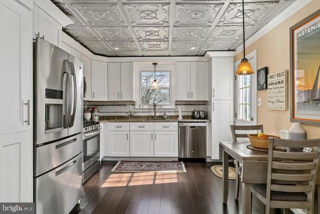 205 DOUGLASS AVE, Haddonfield, NJ 08033