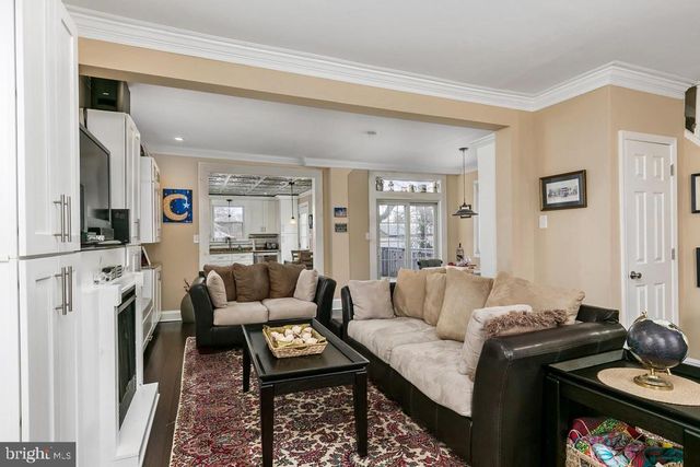 205 DOUGLASS AVE, Haddonfield, NJ 08033