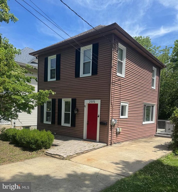 205 DOUGLASS AVE, Haddonfield, NJ 08033