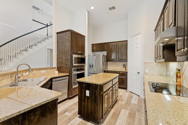 12301 Red Birch Lane, Fort Worth, TX 76244