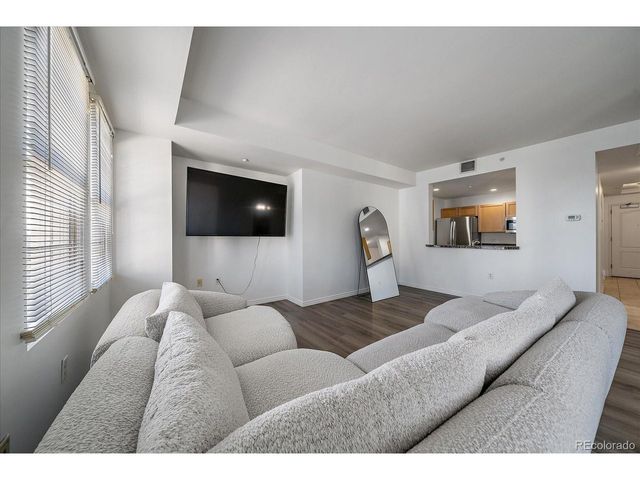 300 W 11th Ave 6E, Denver, CO 80204