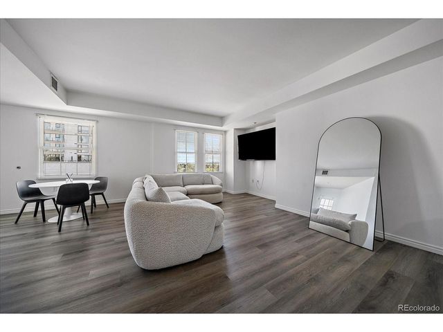 300 W 11th Ave 6E, Denver, CO 80204