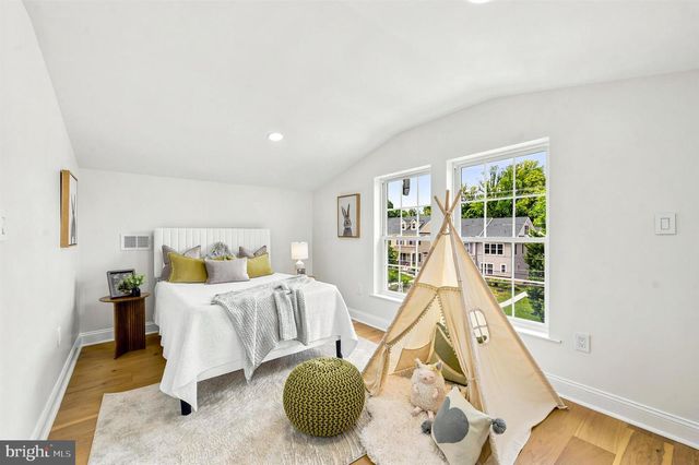 614 WALLINGFORD AVE, Media, PA 19063