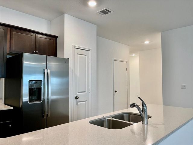 2621 Entrada Tranquila WAY, Pflugerville, TX 78660