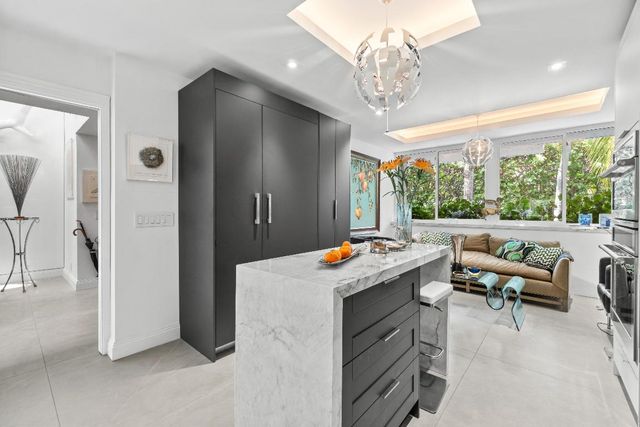 2335 S Ocean Boulevard C9, Palm Beach, FL 33480