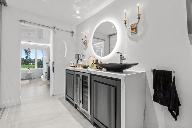 2335 S Ocean Boulevard C9, Palm Beach, FL 33480