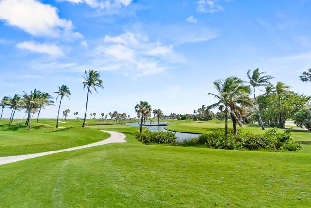 2335 S Ocean Boulevard C9, Palm Beach, FL 33480