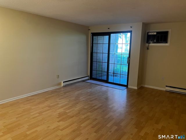 38 North Main Street 31, West Hartford, CT 06107