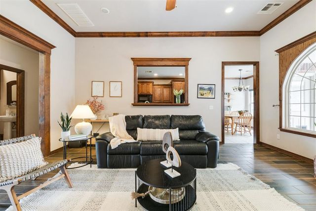 17016 Platinum Lane, Edmond, OK 73012