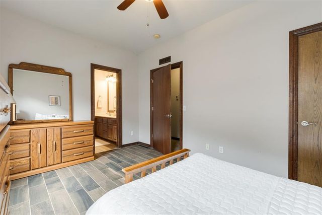 17016 Platinum Lane, Edmond, OK 73012