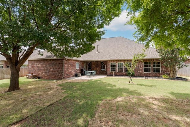 17016 Platinum Lane, Edmond, OK 73012