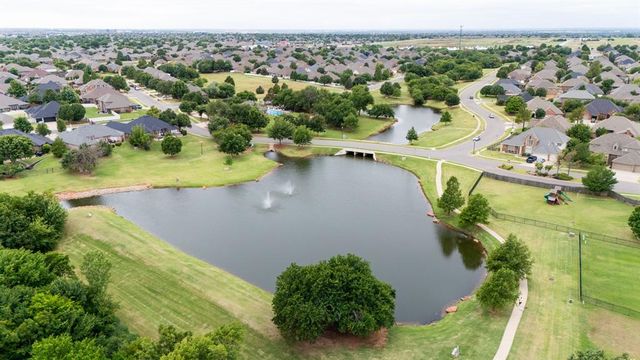 17016 Platinum Lane, Edmond, OK 73012