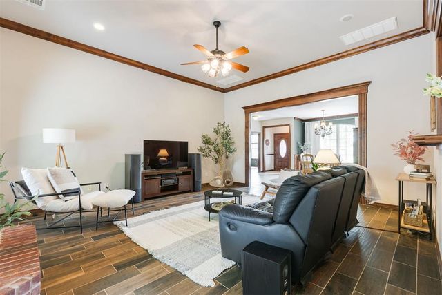 17016 Platinum Lane, Edmond, OK 73012