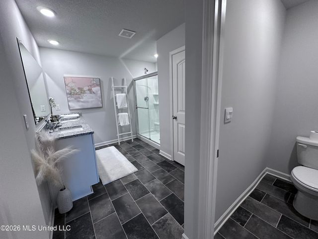 39 S Thorn Tree Street, Byhalia, MS 38611
