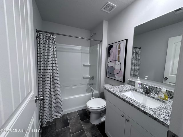 39 S Thorn Tree Street, Byhalia, MS 38611