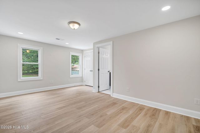 615 S Raleigh Street, Wallace, NC 28466