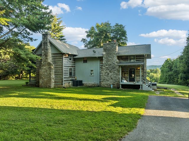 6633 Pinkston Rd, College Grove, TN 37046