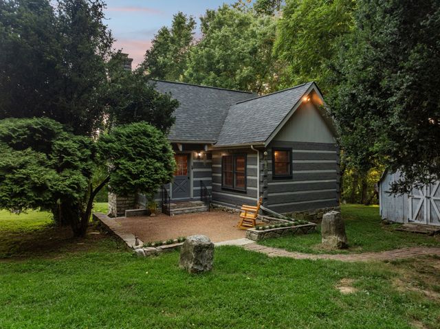 6633 Pinkston Rd, College Grove, TN 37046