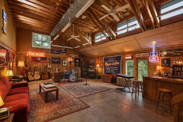 6633 Pinkston Rd, College Grove, TN 37046