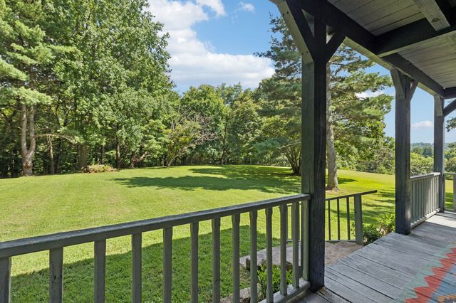 6633 Pinkston Rd, College Grove, TN 37046