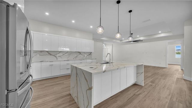 1726 SW 36th TER, Cape Coral, FL 33914