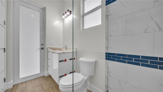 1726 SW 36th TER, Cape Coral, FL 33914