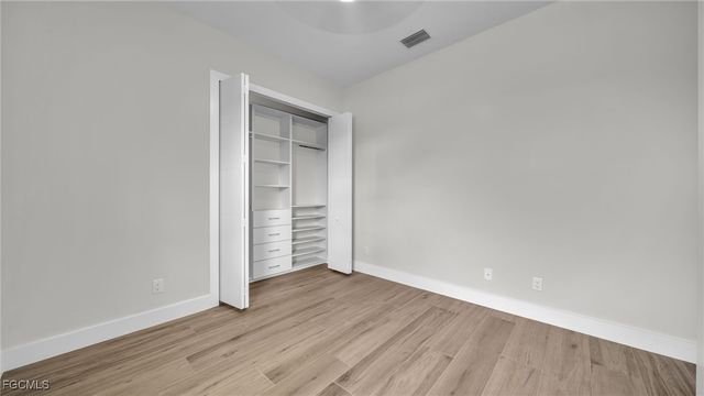 1726 SW 36th TER, Cape Coral, FL 33914