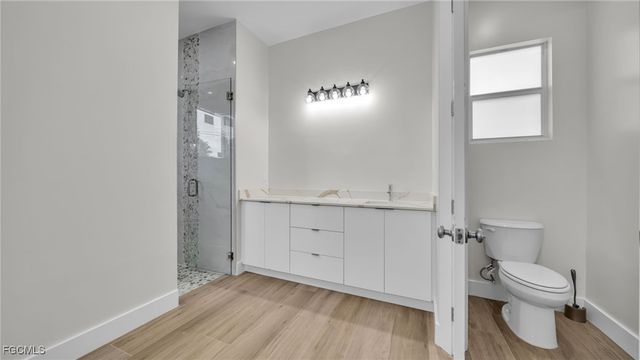 1726 SW 36th TER, Cape Coral, FL 33914