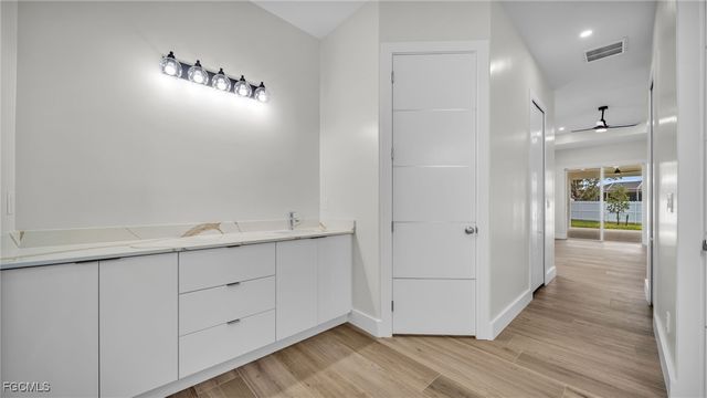 1726 SW 36th TER, Cape Coral, FL 33914