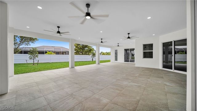 1726 SW 36th TER, Cape Coral, FL 33914