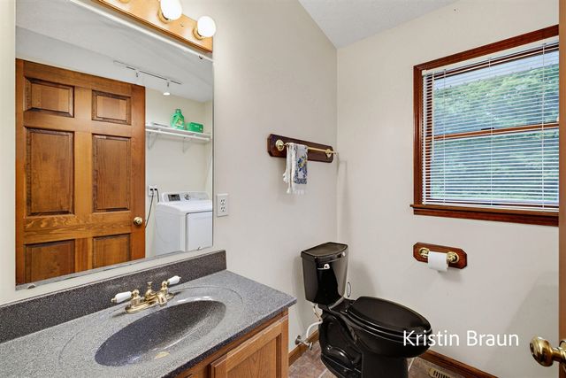 1851 N Sheridan Road, Muskegon, MI 49445