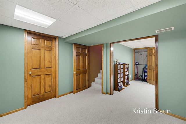 1851 N Sheridan Road, Muskegon, MI 49445
