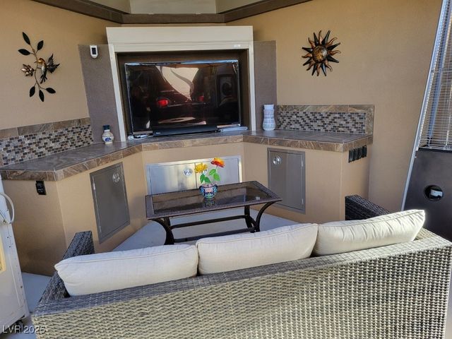 8175 Arville Street 212, Las Vegas, NV 89139