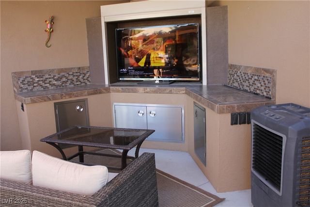 8175 Arville Street 212, Las Vegas, NV 89139