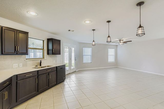 2738 Paddock Brook Lane, Houston, TX 77038